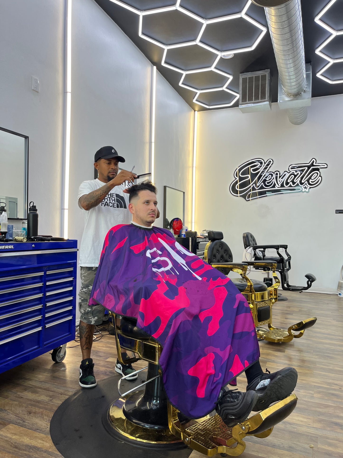 Garret - Master of Cuts, Beard Sculpting & Hair Dye